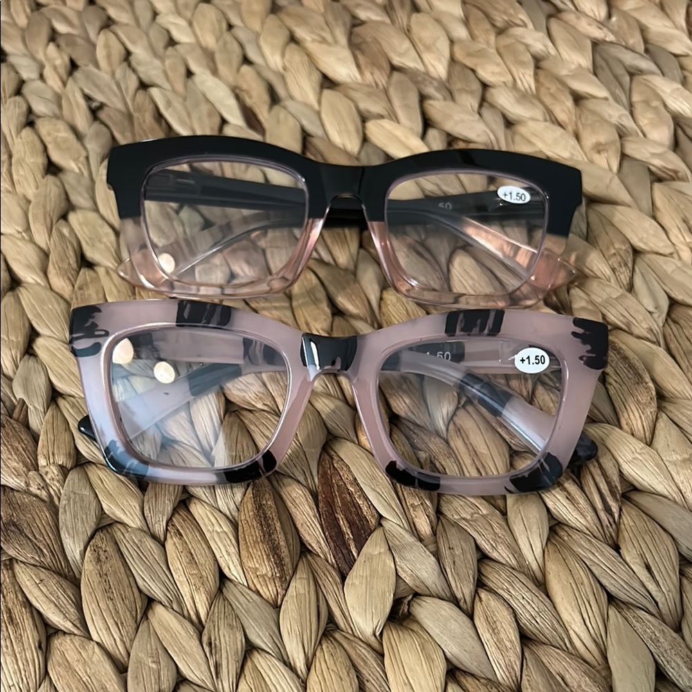 Stylish Black and Pink Reading Glasses Set